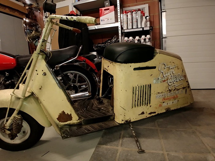 atelier pour entretien moto vintage
